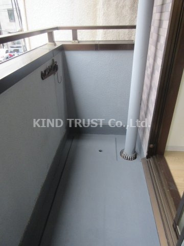 メゾンコウエイのバルコニー