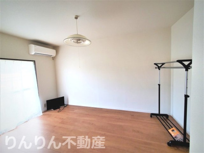 【洋室】 | コーポ岡本 | スタンダードな洋室です