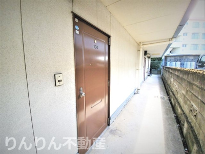 【玄関】 | コーポ岡本 | 玄関です