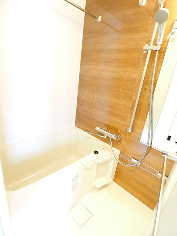 ONE ROOF RESIDENCE ASAKUSABASHIの浴室