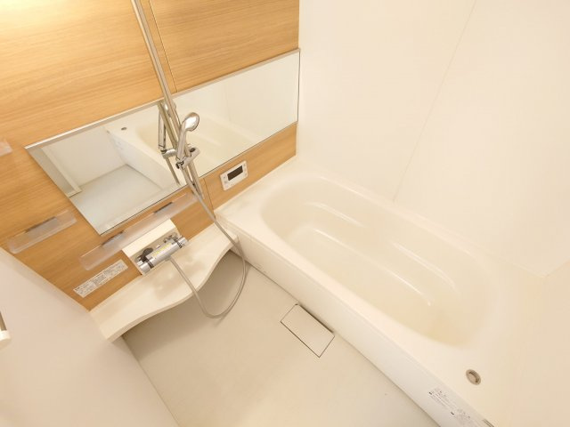 エーデル自由丘Ⅱの浴室