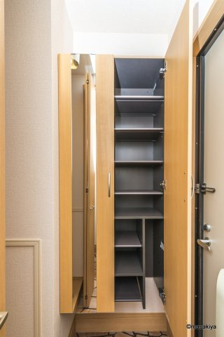 シャンピニオン　ルージュの玄関|下駄箱