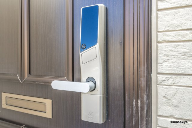 シャンピニオン　ルージュのエントランス|デジタルキー