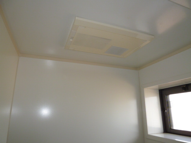 フォーチューン真壁Bの浴室|浴室乾燥機