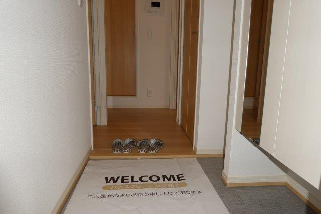 ヴェルデ溝口の玄関
