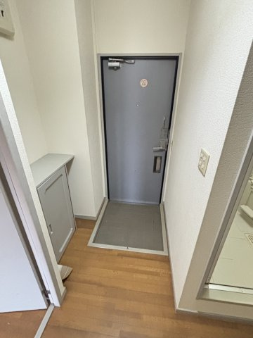 たんぽぽハイツの玄関