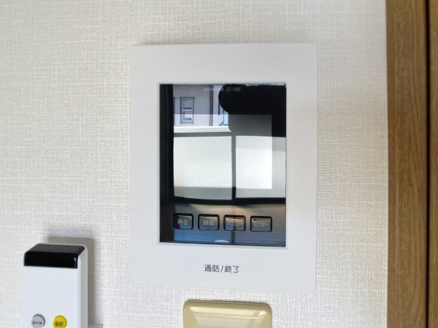 ローザス秋月の玄関
