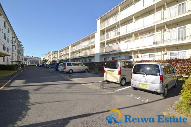茅ヶ崎グリーンハイツ　4号棟の駐車場