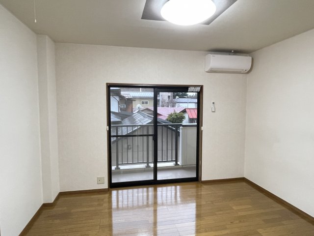 メイプルハウスⅡの洋室