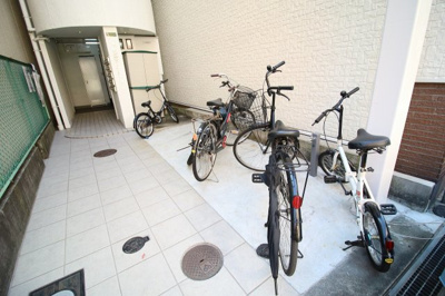 【駐車場】 | トレンディーマルナカ