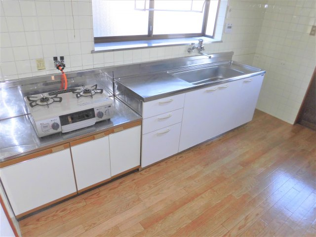 墨俣町K様戸建貸家のキッチン