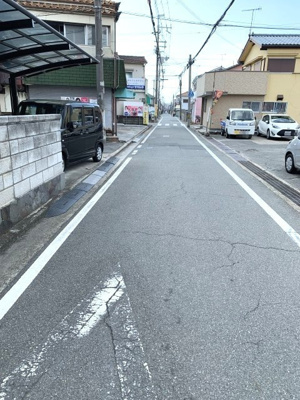 【前面道路含む現地写真】 | 明石市鳥羽　新築戸建 | 前面道路。