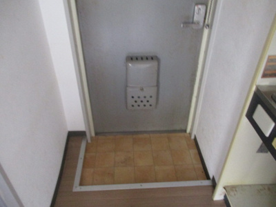 【玄関】 | ベルシャトー南加賀屋