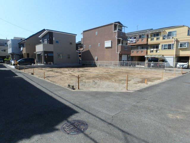 大阪市平野区長吉川辺　貸土地
