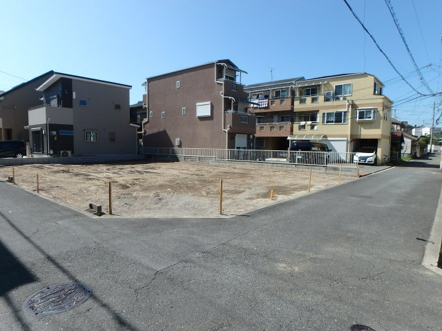 大阪市平野区長吉川辺　貸土地