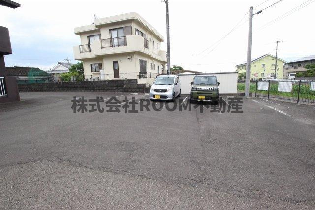 フローリッシュ立野の駐車場|カースペースがあります