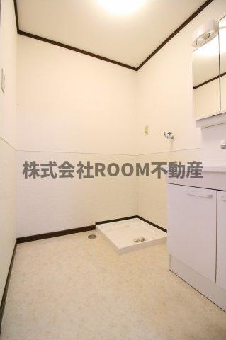 フローリッシュ立野の洗面所|広い洗面スペース