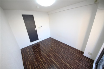 【洋室】 | 十三本町ウインズマンションⅡ