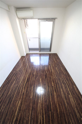 【洋室】 | 十三本町ウインズマンションⅡ