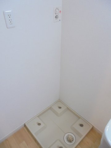 ENCHANTE(アンシャンテ)の設備|洗濯機置き場