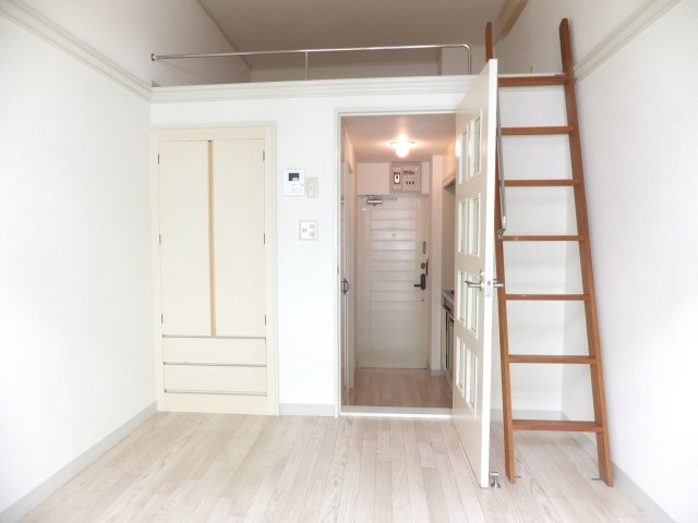 カーサフロール西船の洋室