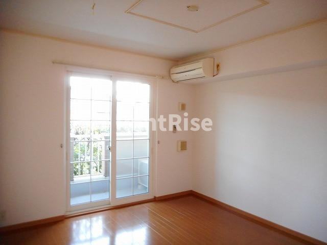 サンリット　レジデンスの居間・リビング|居室・リビング