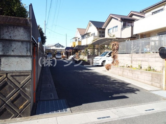 【前面道路含む現地写真】