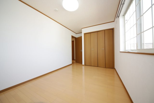 クレールコートの洋室