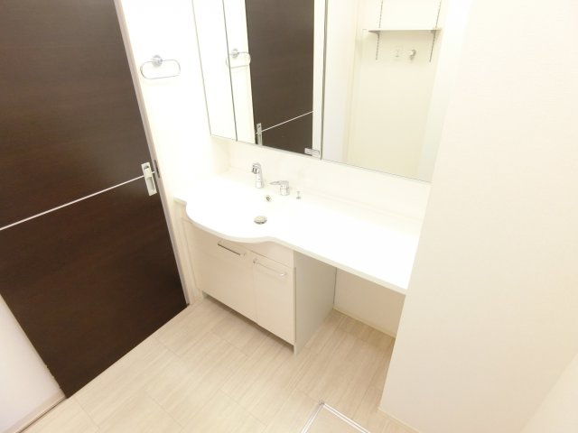 アヴァンセ和泉中央A棟の独立洗面台