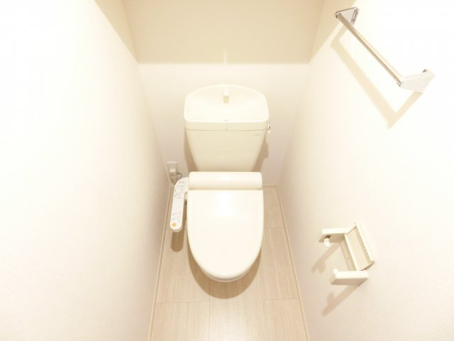 アヴァンセ和泉中央A棟のトイレ