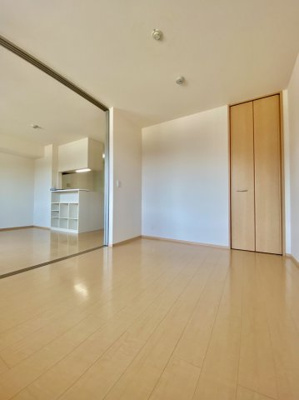 【洋室】 | シャルム・ポンテ重根