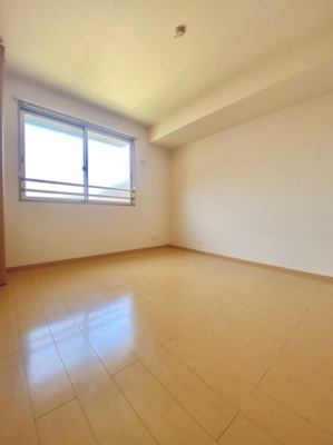 【洋室】 | シャルム・ポンテ重根