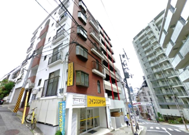 ポールドエスカールの外観