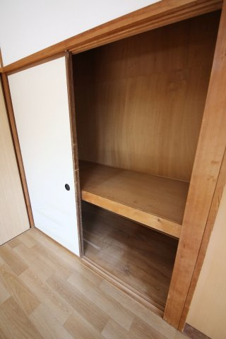 山口借家の収納