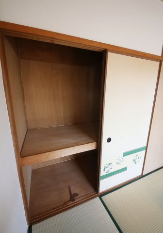 山口借家の収納