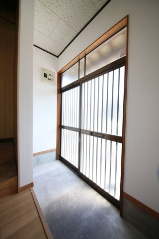 山口借家の玄関