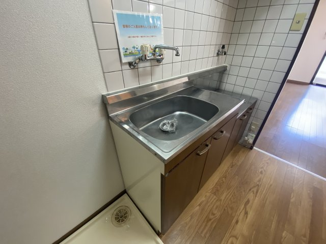 江崎ガーデンビルのキッチン