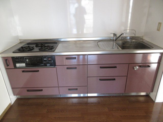 日吉ヒルトップマンションのキッチン|※キッチン色は部屋によって異なります。
※同仕様写真になります。