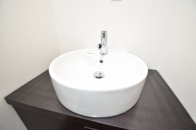 【その他】 | 現地内覧会開催！東中延の新築戸建　２号棟 | 駅徒歩１分が魅力の３LDK+P！LDKは広々19帖、LDKフロアにも手洗いを設置！パントリーもございます。6帖以上の居室がふた部屋、トイレも2ヶ所配備。延床面積102.65㎡！