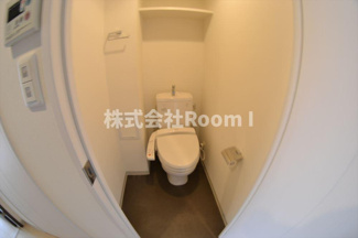 【トイレ】 | アーデン谷町 | 落ち着いた色調のトイレです
