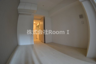 【居間・リビング】 | SERENiTE谷四（セレニテ谷四） | ゆったり過ごせる居間です