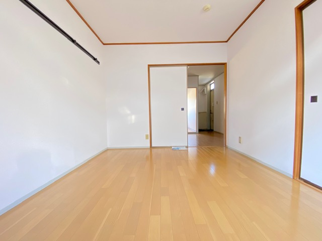 ハイツ藤沢台の洋室