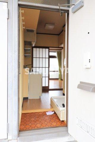 シティハイムフォーレストの玄関