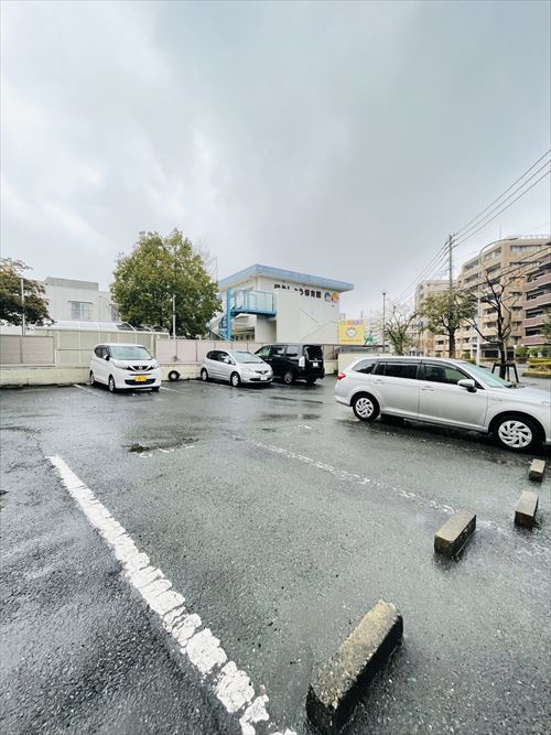 スコーレ室見の駐車場