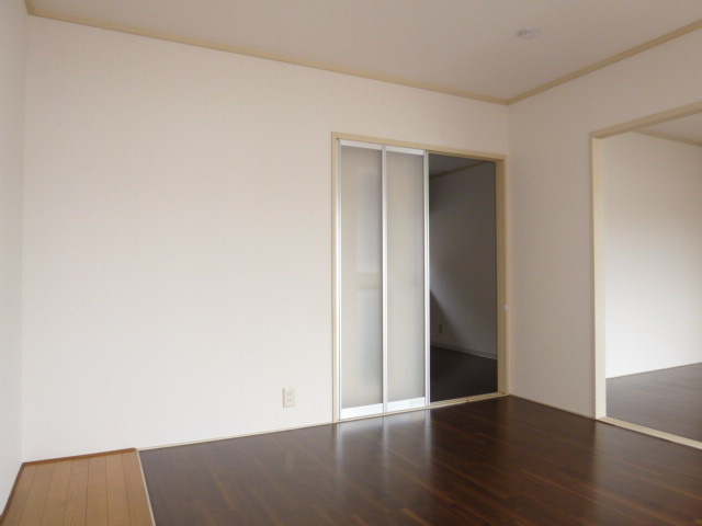 エトワールＡの居間・リビング|洋室