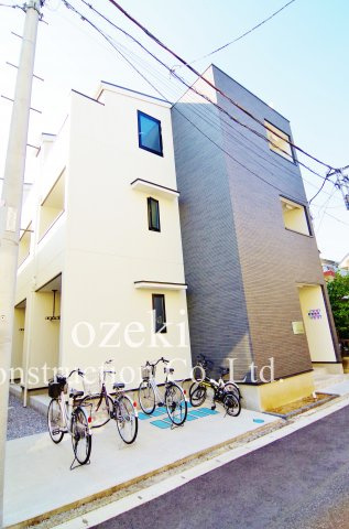 Paradiso越谷の外観