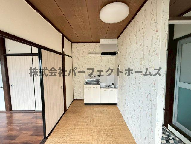 交野市郡津４丁目のアパートの居間・リビング|ゆったりとした居間です