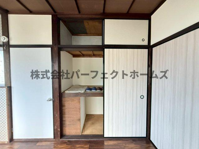 交野市郡津４丁目のアパートの収納|小物を収納するのに便利です