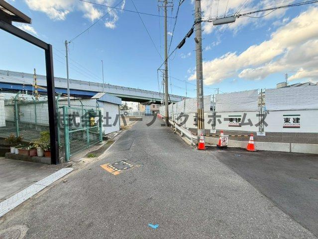 交野市郡津４丁目のアパートの周辺