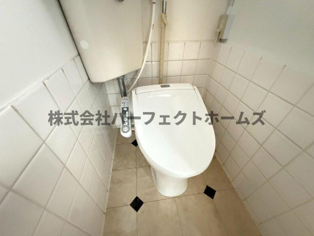 交野市郡津４丁目のアパートのトイレ|落ち着いたトイレです